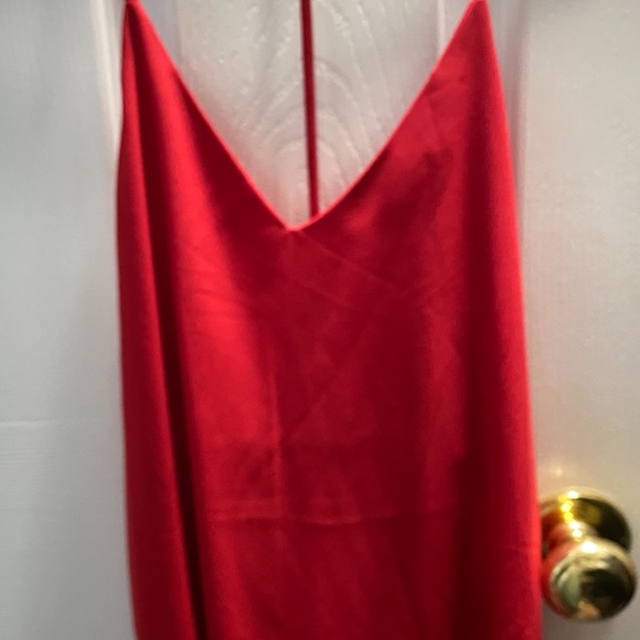 Red top - Picture 4 of 6